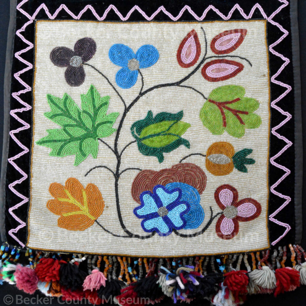 Ojibwe Beadwork: A floral motif – Becker County Museum